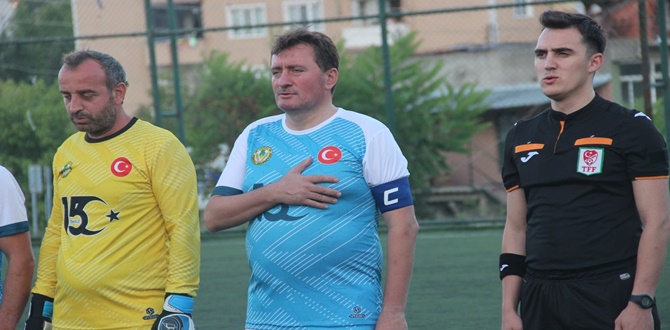 Demokrasi ve Milli Birlik Ruhu Sporla Buluşuyor: Ferizli'de Futbol Turnuvası Coşkusu