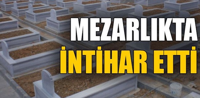 Eşinin mezarını ziyaret edip, geride not bıraktı...