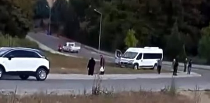 Okul servisinin çarptığı yaşlı adam öldü..!